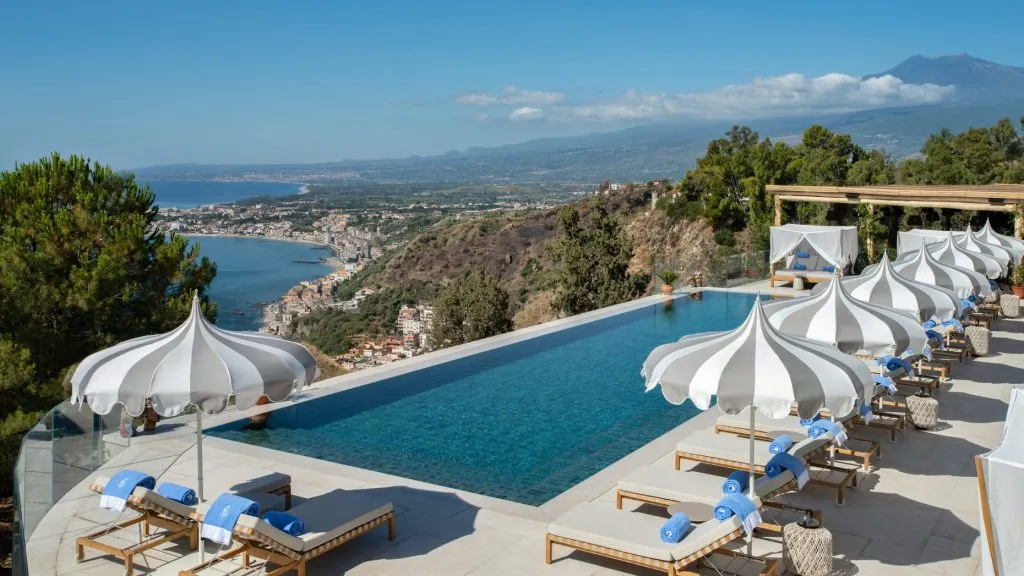 Pool area